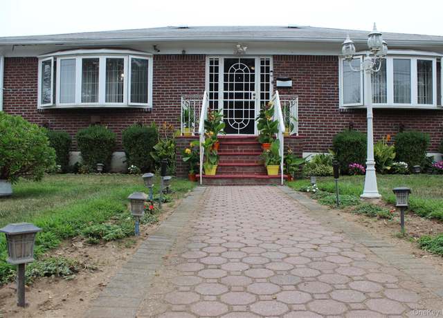 Property at 22211 100th Rd, Queens Village, NY 11429, 3 beds, 2 baths