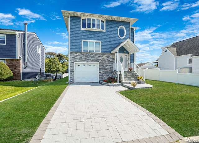 Property at 15 Inlet Dr, Lindenhurst, NY 11757, 4 beds, 2 baths