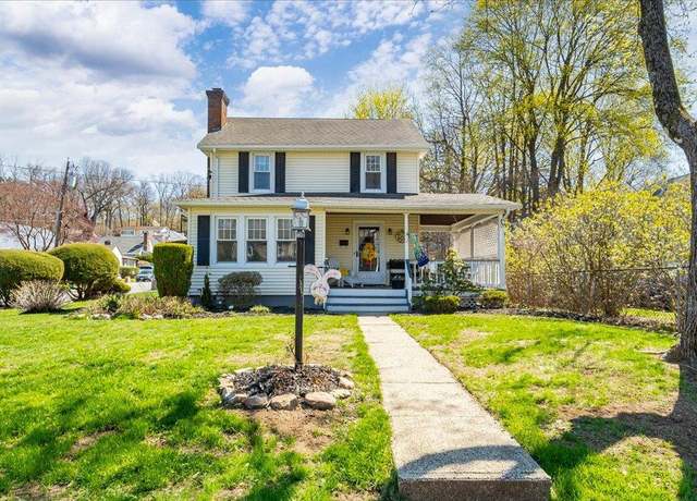 Property at 8 Hillside Ave, Suffern, NY 10901, 3 beds, 1.5 baths
