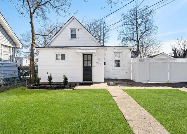 Property at 1005 Harrison St, Uniondale, NY 11553, 2 beds, 1 bath