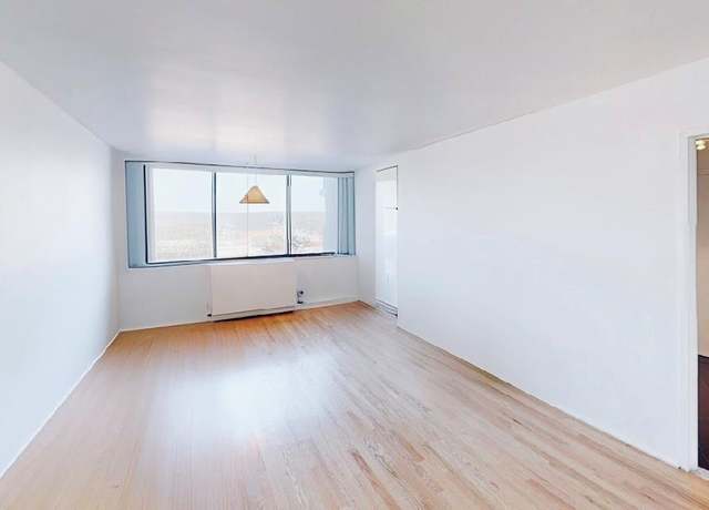 Property at 2 Bay Club Dr Unit 6Z4, Bayside, NY 11360, 1 bath