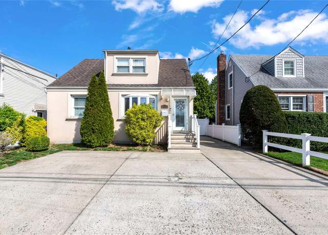 Property at 487 Emerson Pl, Valley Stream, NY 11580, 4 beds, 2 baths