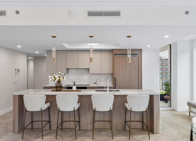 Property at 78-29 Austin St Ph 1C, Forest Hills, NY 11375, 3 beds, 2.5 baths