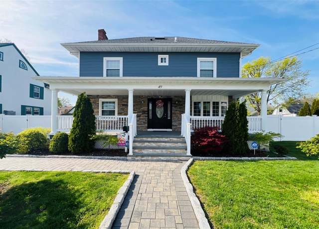Property at 49 Marvin Ave, Hempstead, NY 11550, 4 beds, 2.5 baths