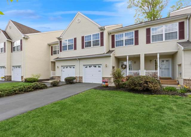 Property at 4005 Ridgecrest Dr, Wappingers Falls, NY 12590, 3 beds, 2.5 baths