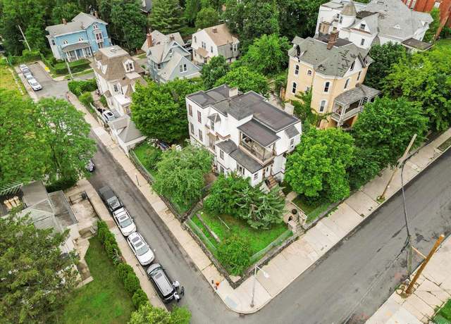 Property at 39 Locust Hl, Yonkers, NY 10701, 8 beds