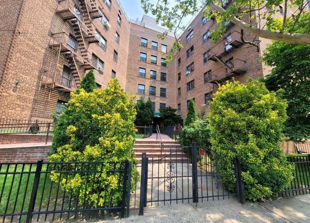 Property at 139-05 85th Dr Unit 2G, Briarwood, NY 11435, 2 beds, 1 bath