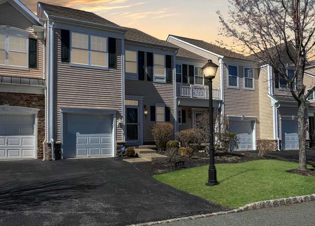 Property at 11 Bainbridge Pl #603, Newburgh, NY 12550, 3 beds, 3.5 baths