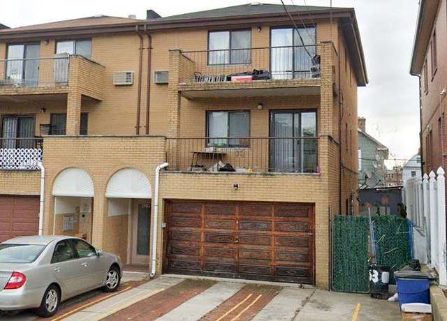 Property at 43-55 159th St, Flushing, NY 11358, 6 beds, 5 baths