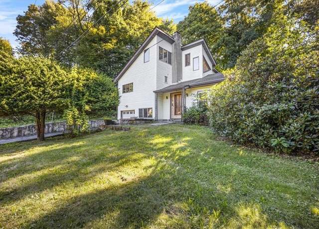 Property at 8 October Ln, Mahopac, NY 10541, 4 beds, 3 baths