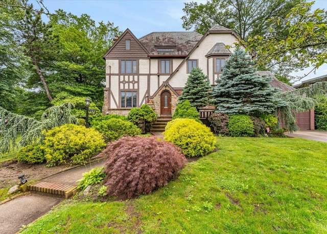 Property at 369 Longacre Ave, Woodmere, NY 11598, 4 beds, 2.5 baths