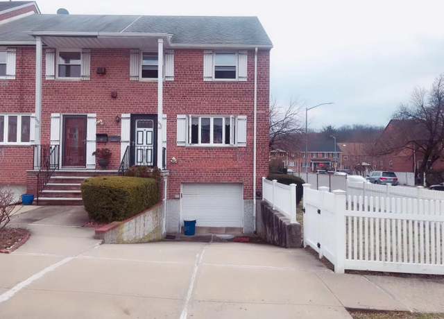 Property at 240-02 65 Ave, Little Neck, NY 11362, 4 beds, 2.5 baths
