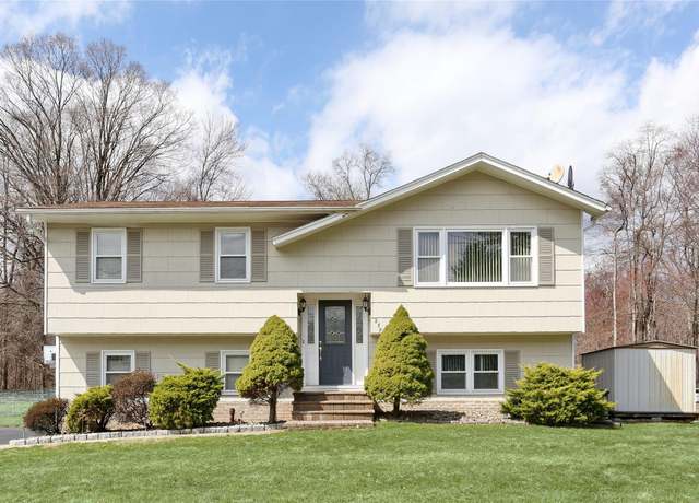 Property at 250 W Clarkstown Rd, New City, NY 10956, 4 beds, 3 baths