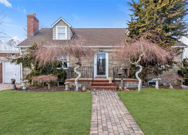 Property at 250 Roselle St, Mineola, NY 11501, 5 beds, 3 baths