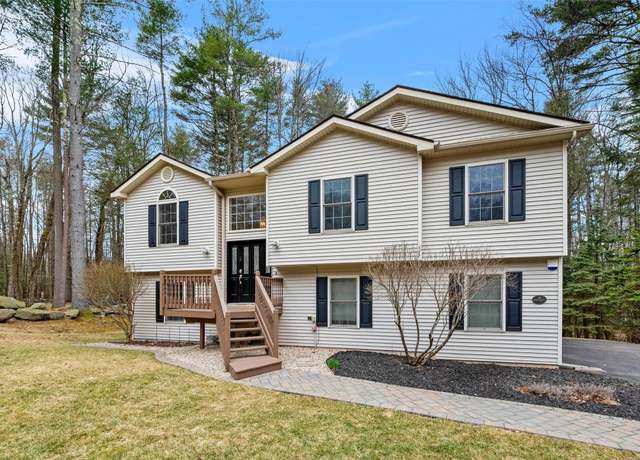 Property at 19 Bristol Cir, Rock Hill, NY 12775, 4 beds, 3 baths