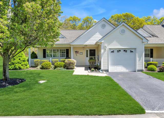 Property at 2304 Augusta Aly, Riverhead, NY 11901, 2 beds, 2 baths
