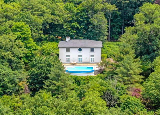 Property at 94 Cliff Rd, Tuxedo Park, NY 10987, 5 beds, 5 baths