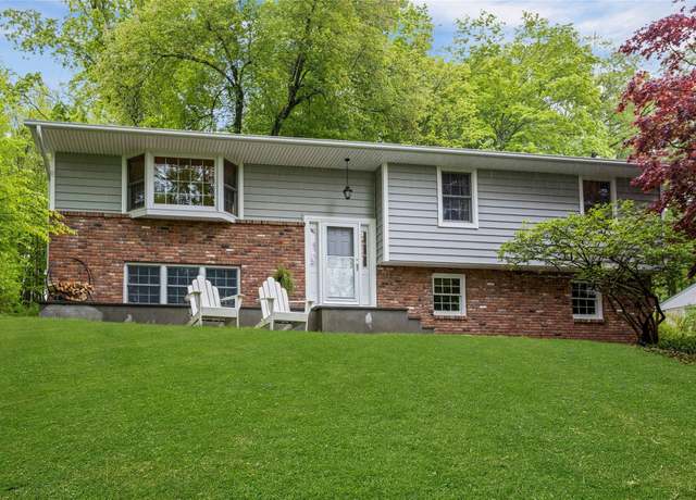Property at 12 Truesdale Lake Dr, South Salem, NY 10590, 4 beds, 2 baths