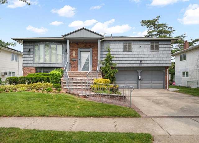 Property at 740 Eagle Dr, North Woodmere, NY 11581, 5 beds, 3 baths