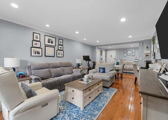 Property at 35 Knightsbridge Road Rd Unit 1G, Great Neck, NY 11021, 1 bed, 1 bath