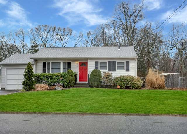 Property at 44 Wicks Rd, East Northport, NY 11731, 3 beds, 1 bath