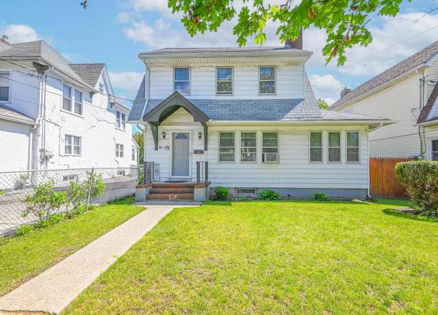Property at 186-16 104th Ave, Saint Albans, NY 11412, 3 beds, 1.5 baths