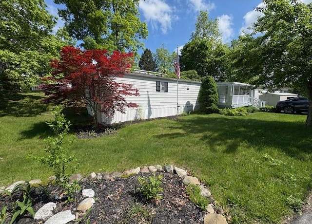 Property at 179 Van Wagner Rd #61, Poughkeepsie, NY 12603, 2 beds, 1 bath