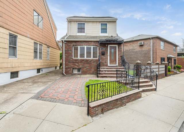Property at 71-26 58 Ave, Maspeth, NY 11378, 4 beds, 2 baths