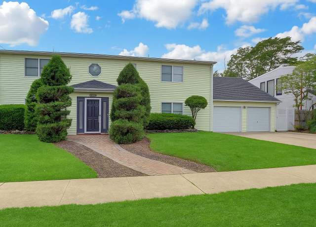 Property at 3320 Park Ave, Oceanside, NY 11572, 5 beds, 2.5 baths