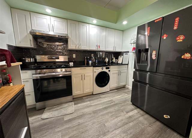 Property at 143-45 Barclay Ave Unit B5, Flushing, NY 11355, 2 beds, 1 bath