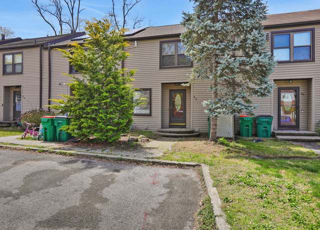 Property at 22 Sycamore Dr, Beacon, NY 12508, 3 beds, 1.5 baths