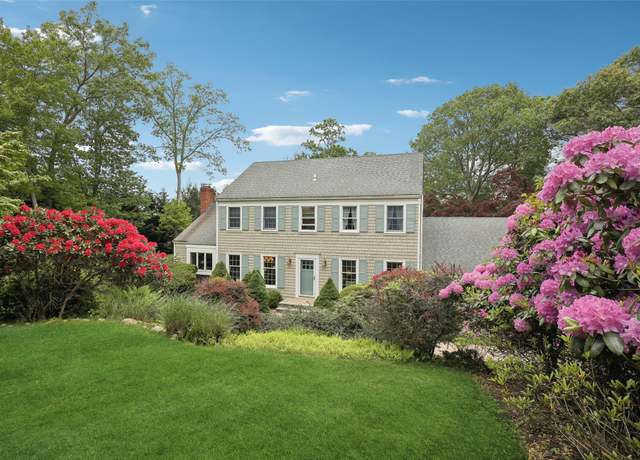Property at 5 Sandpiper Ct, Shoreham, NY 11786, 4 beds, 2.5 baths