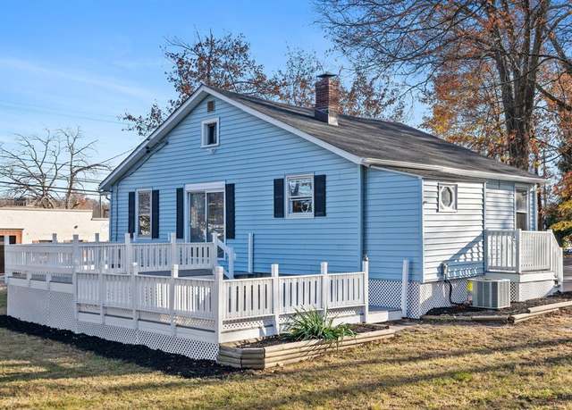 Property at 945 Homestead Ave, Maybrook, NY 12543, 3 beds, 1 bath