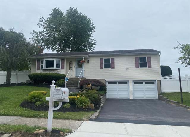 Property at 50 Brentwood Ave, Farmingville, NY 11738, 3 beds, 2 baths