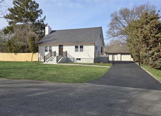 Property at 357 Twin Bark Ave, Holbrook, NY 11741, 4 beds, 2 baths