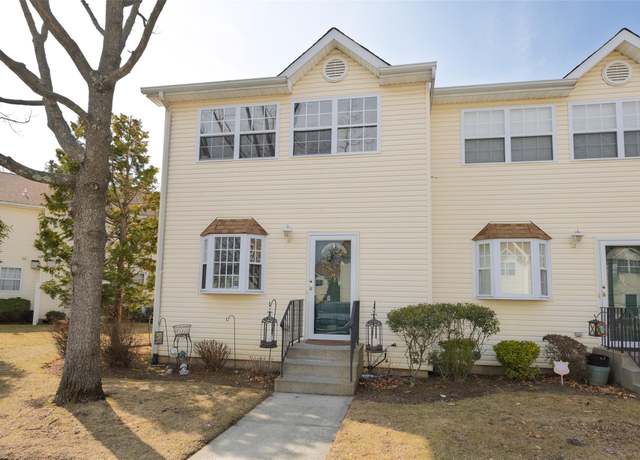 Property at 1027 Jerusalem Ave #108, Uniondale, NY 11553, 2 beds, 1.5 baths