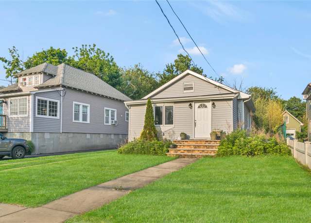 Property at 9 E Hamilton Ave, Massapequa, NY 11758, 3 beds, 1 bath