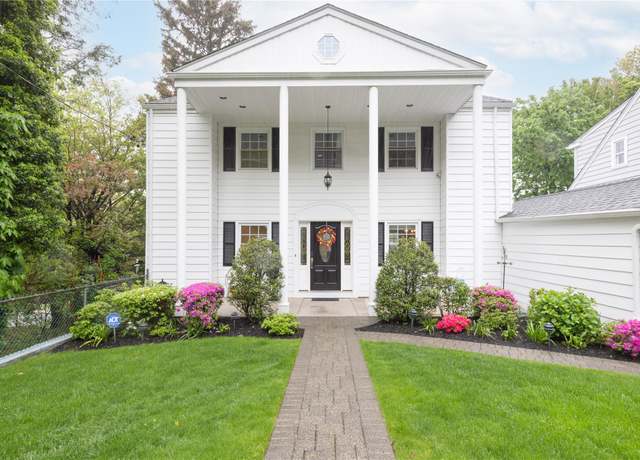Property at 29 Chatfield Rd, Bronxville, NY 10708, 3 beds, 2.5 baths