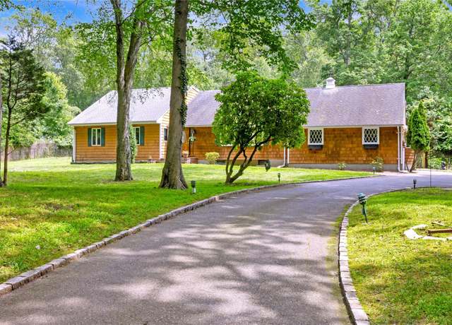 Property at 118 Harbor Rd, Saint James, NY 11780, 4 beds, 3 baths