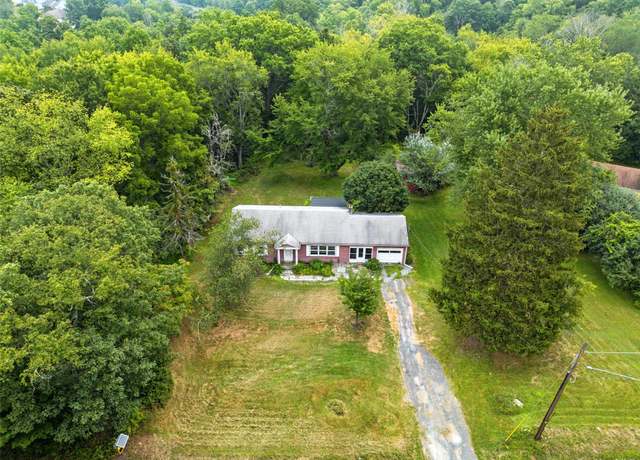 Property at 400 Scotchtown Rd, Goshen, NY 10924, 2 beds, 2 baths
