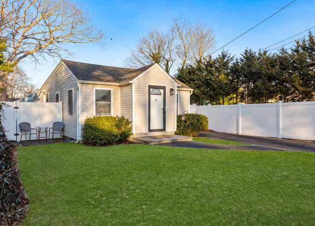 Property at 46 Rowland St, Patchogue, NY 11772, 3 beds, 1 bath