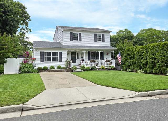 Property at 53 Admiral St, Port Jefferson Station, NY 11776, 3 beds, 2.5 baths