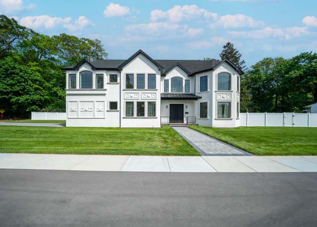 Property at 1259 Waterview Dr, Rockville Centre, NY 11570, 5 beds, 4.5 baths