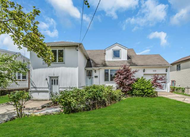 Property at 233 Harrison Ave, Island Park, NY 11558, 4 beds, 1 bath