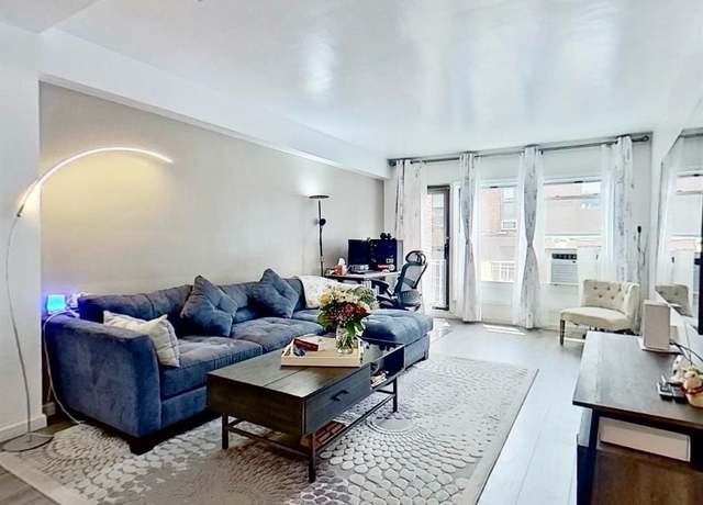 Property at 40 Schenck Ave Unit 3D, Great Neck, NY 11021, 2 beds, 1 bath