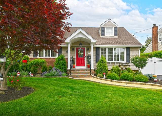 Property at 2747 Falcon St, East Meadow, NY 11554, 3 beds, 2 baths