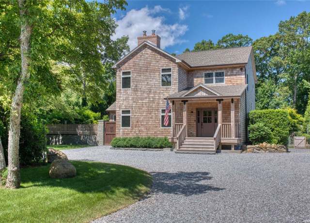 Property at 16 Pembroke Dr, East Hampton, NY 11937, 3 beds, 3 baths