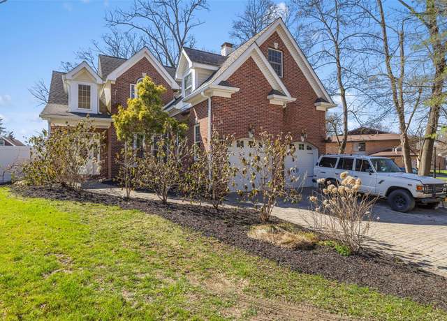 Property at 42 Beechwood Ave, Poughkeepsie, NY 12603, 4 beds, 3 baths
