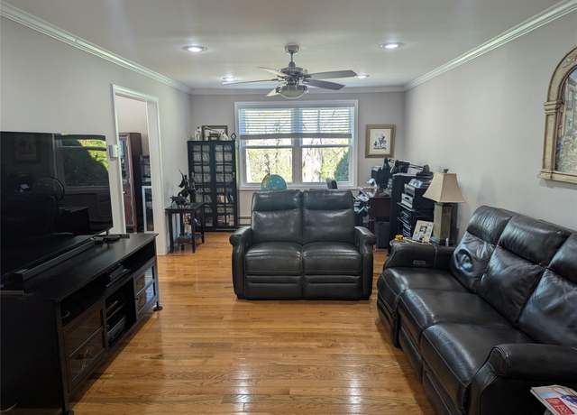 Property at 754 Sierra Vista Ln, Valley Cottage, NY 10989, 2 beds, 2 baths