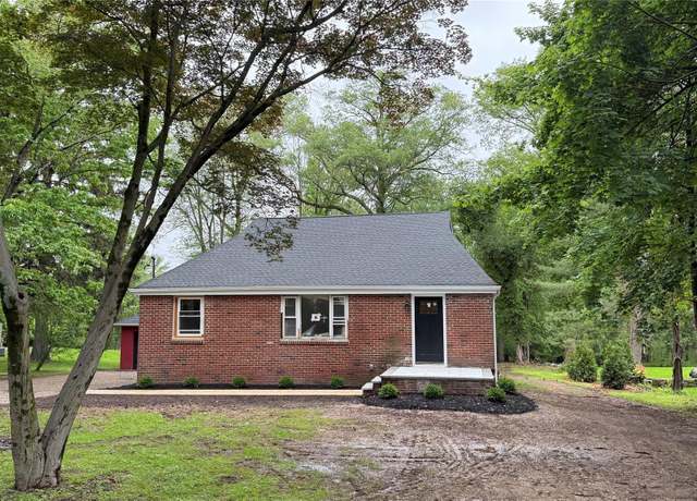 Property at 20 Pineview Rd, West Nyack, NY 10994, 4 beds, 2 baths